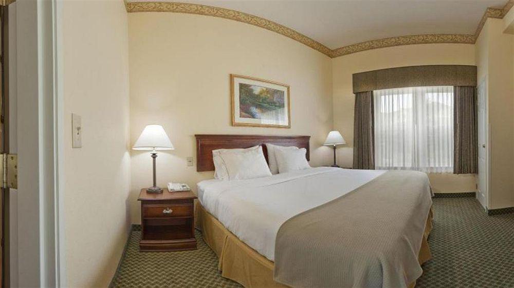 Holiday Inn Express Hotel & Suites St. Louis West-O'Fallon By Ihg Chambre photo