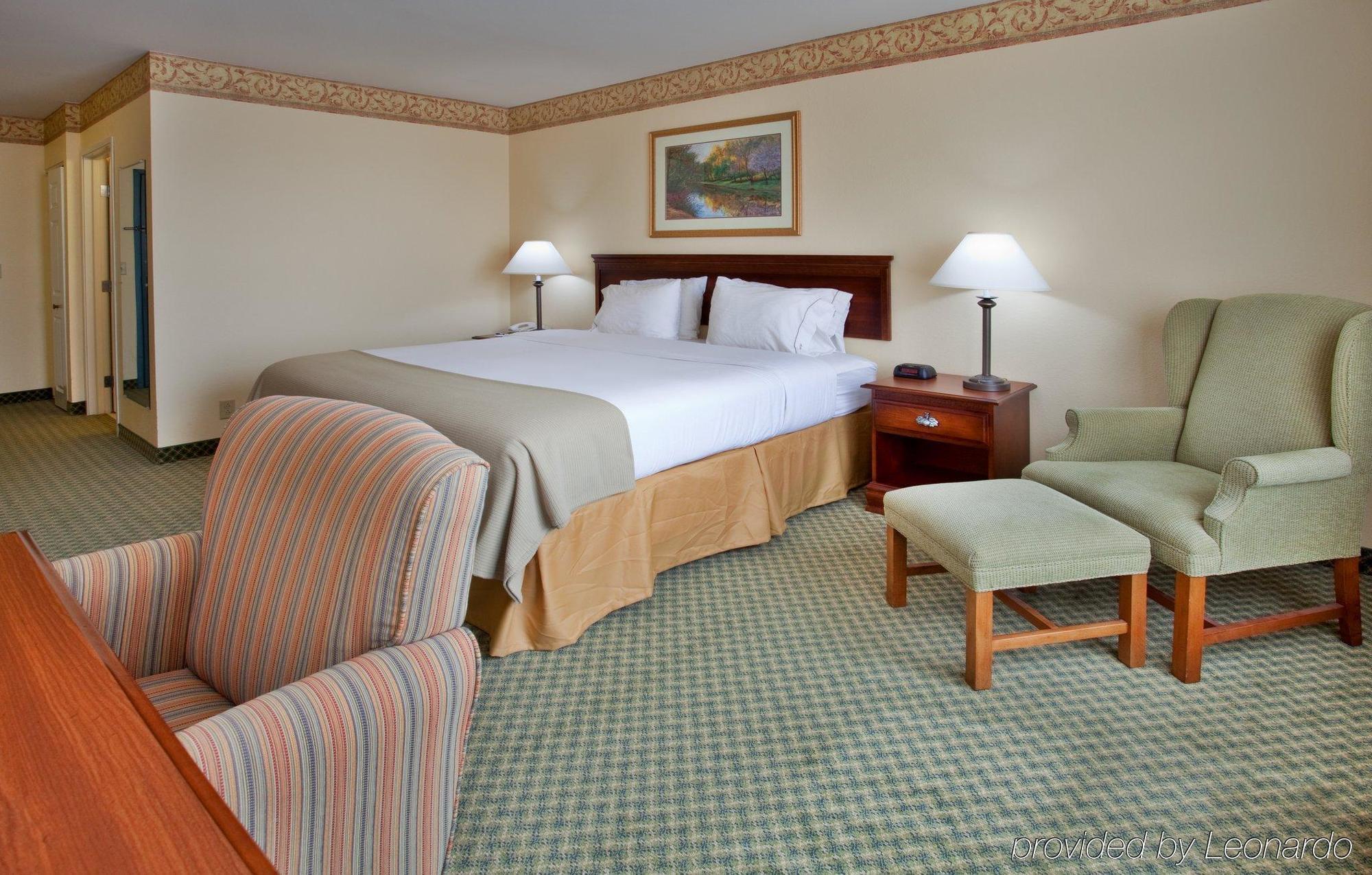 Holiday Inn Express Hotel & Suites St. Louis West-O'Fallon By Ihg Chambre photo